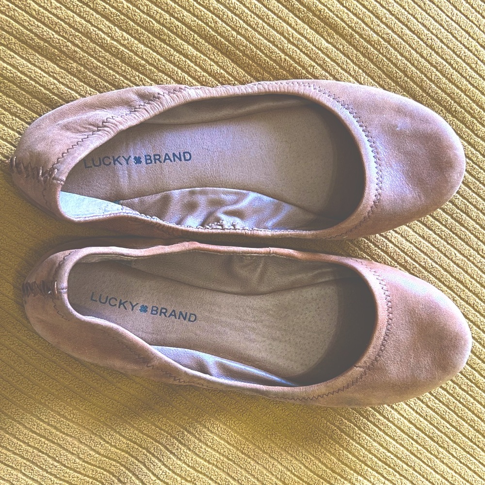 LUCKY BRAND Leather ballet flats. Camel color. Suede leather feel. Treated.
